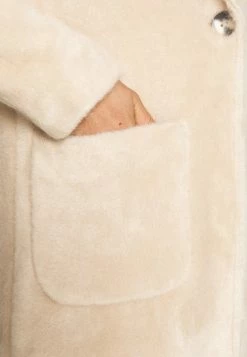 ONLY Onlclaire Coat - Mantel - Warm Taupe -ONLY shop 00850da22c2d44f2baef419d603dd7ad