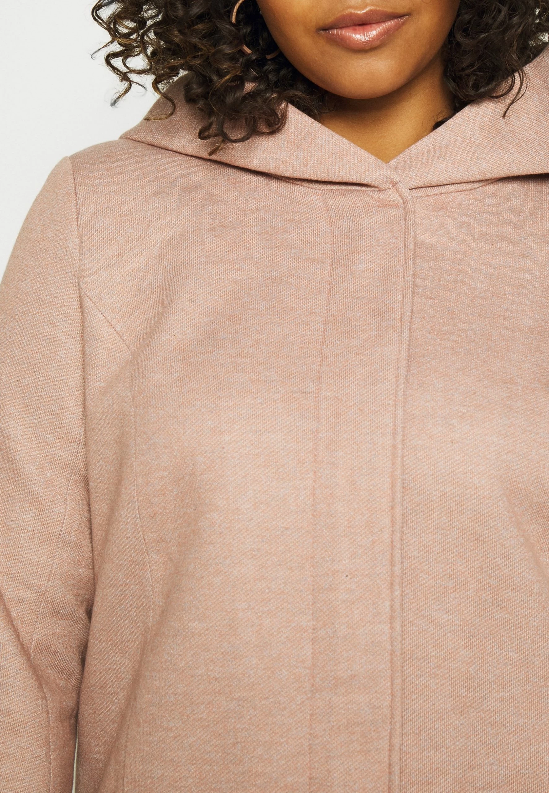 ONLY CARMAKOMA Carsedona Light Coat - Halflange Jas - Mocha Mousse 7 ONLY CARMAKOMA Carsedona Light Coat - Halflange Jas - Mocha Mousse - Afbeelding 5