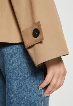 Yasminki Short Coat - Lichte Jas - Silver Mink 13 Yasminki Short Coat - Lichte Jas - Silver Mink -ONLY shop 0e69e70cb7e642639f8e9d0675a0575e