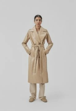 Modström Collins Coat - Mantel - Incense -ONLY shop 16c5021e3f0045ecba3be871b68ac7aa