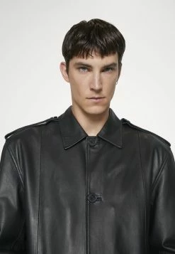 Long Coat Paneled - Mantel - Black 16 Long Coat Paneled - Mantel - Black -ONLY shop 16f4b145d92446f59ee4d56b1b428e20