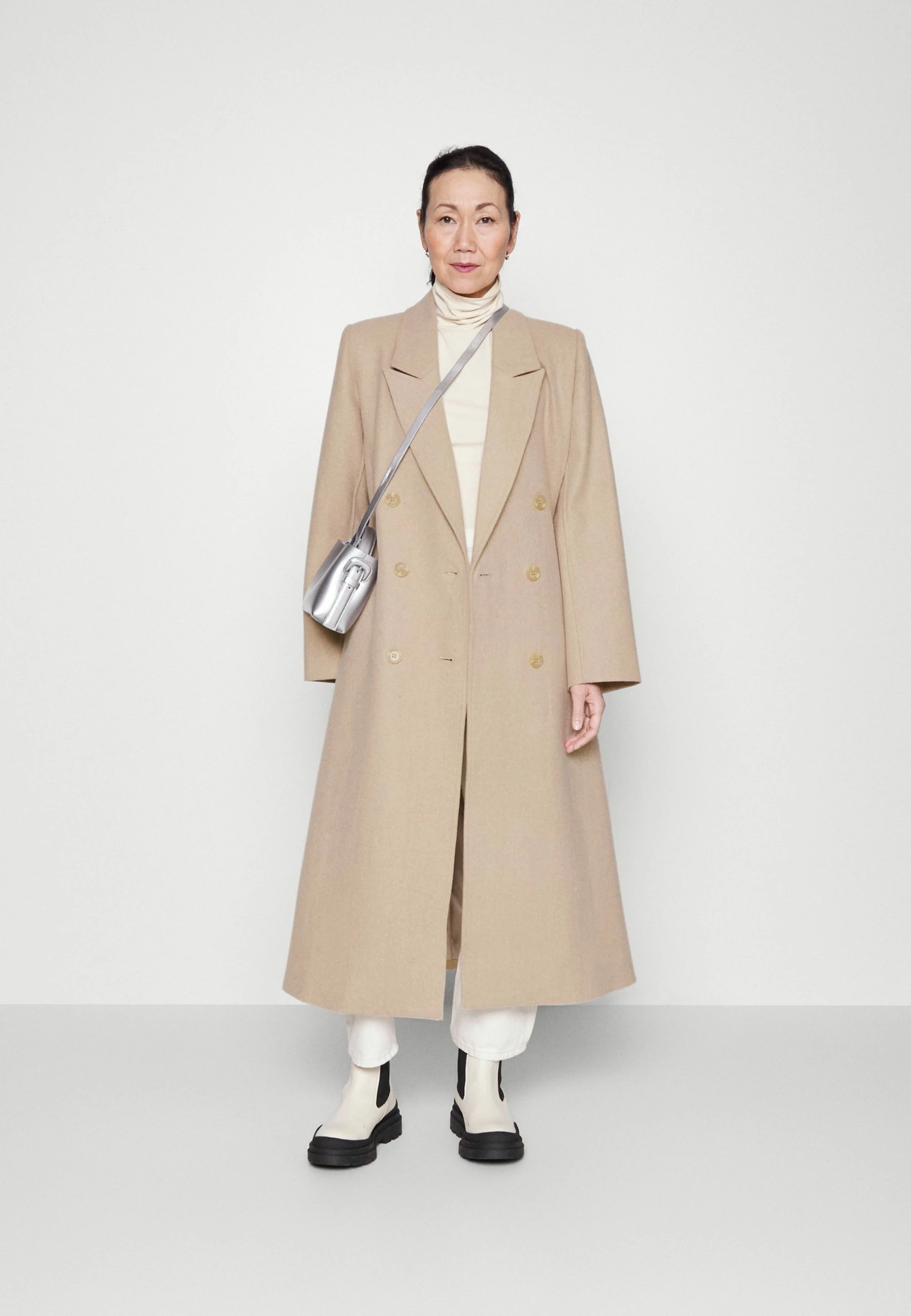 Gestuz Malene Coat - Mantel - Beige 4 Gestuz Malene Coat - Mantel - Beige - Afbeelding 2