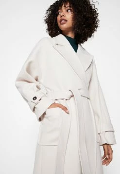 Forever New Shiv Belted Wrap Coat - Mantel - Cream -ONLY shop 215cfc4e54844119a9d613af4a903321