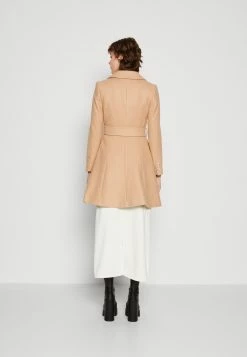 Forever New Eloise Fit And Flare Coat - Halflange Jas - Camel -ONLY shop 267e496e228e4e56a5dc432a0c6cd46d