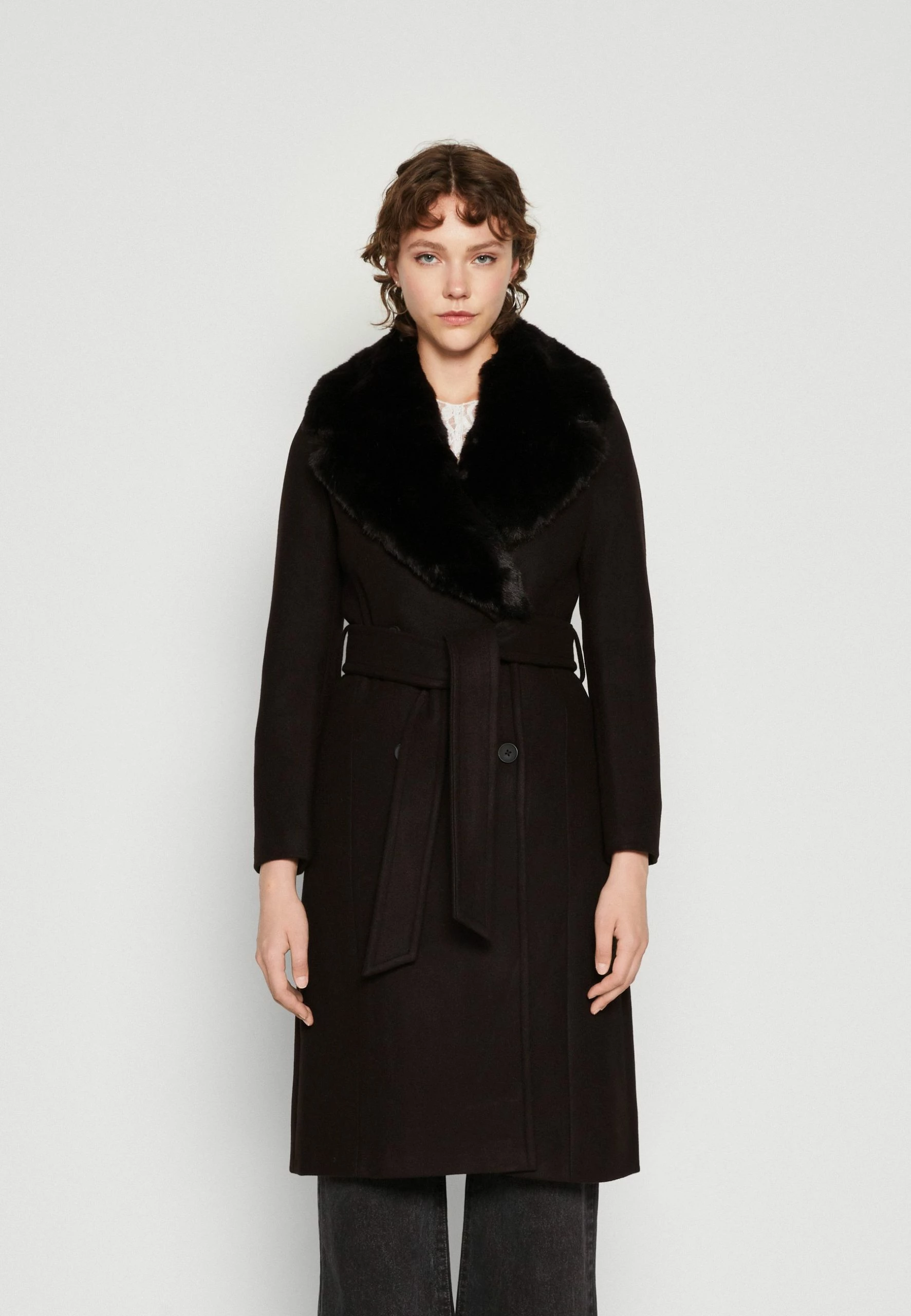 Forever New Nicole Collar Coat - Mantel - Black 3 Forever New Nicole Collar Coat - Mantel - Black