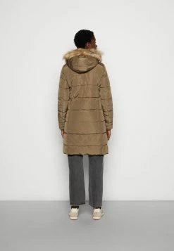 Tom Tailor Signature Puffer Coat - Winterjas - Tarmac Khaki 12 Tom Tailor Signature Puffer Coat - Winterjas - Tarmac Khaki -ONLY shop 32c67d0ebef34efe86b386a1da921527