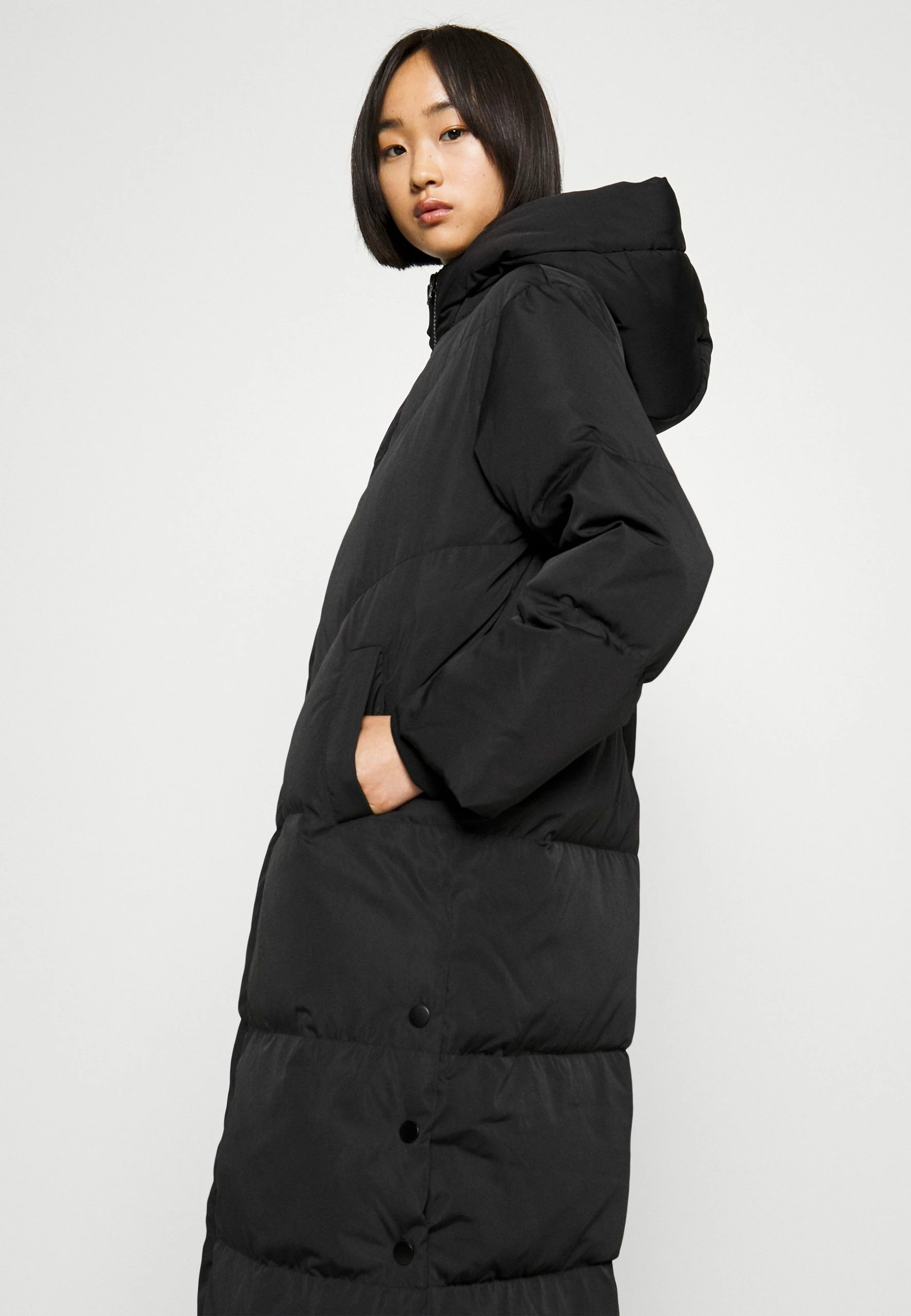 Yasirima Long Coat - Donsjas - Black 6 Yasirima Long Coat - Donsjas - Black - Afbeelding 4