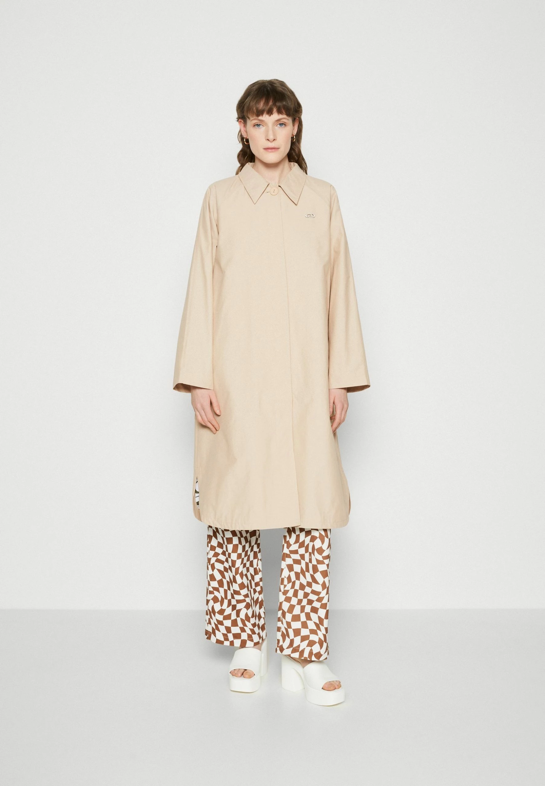 Résumé Rebec Coat - Mantel - Warm Sand 3 Résumé Rebec Coat - Mantel - Warm Sand