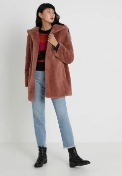 URBAN CLASSICS Ladies Hooded Teddy Coat - Winterjas - Darkrose -ONLY shop 4f63efb68f82400cae29f0626682d4ab