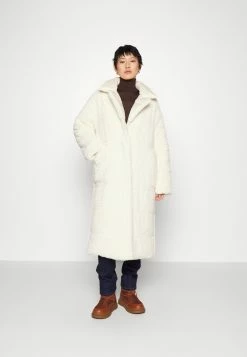 MICHAEL Michael Kors Puff Coat - Donsjas - Bone -ONLY shop 5461d7ac678644b1b750652c662154b4