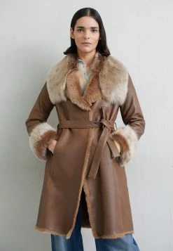 Flo Coat - Mantel - Honey