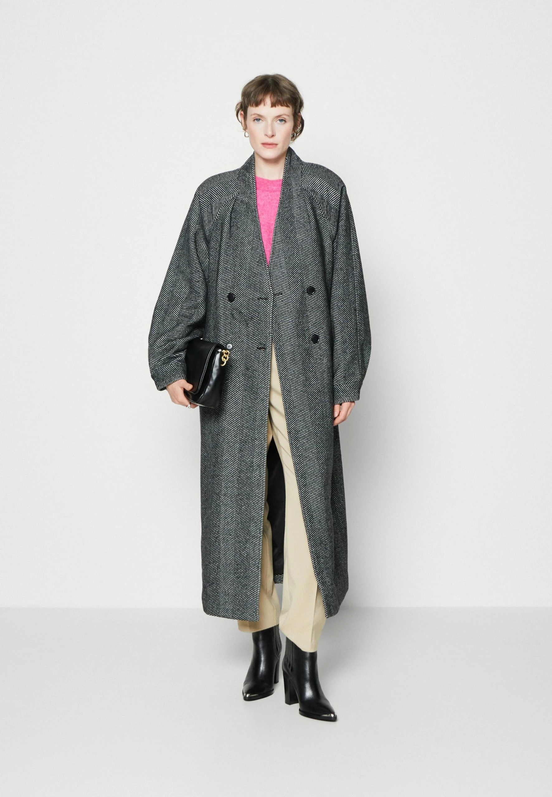 Gestuz Farren Coat - Mantel - Black/White 4 Gestuz Farren Coat - Mantel - Black/White - Afbeelding 2