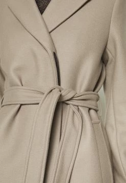 Filippa K Kaya Coat - Mantel - Taupe -ONLY shop 63efae15939a4dd69fd3754d185a7aa5