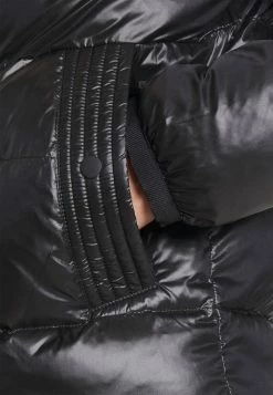 Antony Morato Coat Regular Fit In Shining With Eco Sorona Aura - Winterjas - Black -ONLY shop 6e14af3388a84b44be655e87c33c90f9