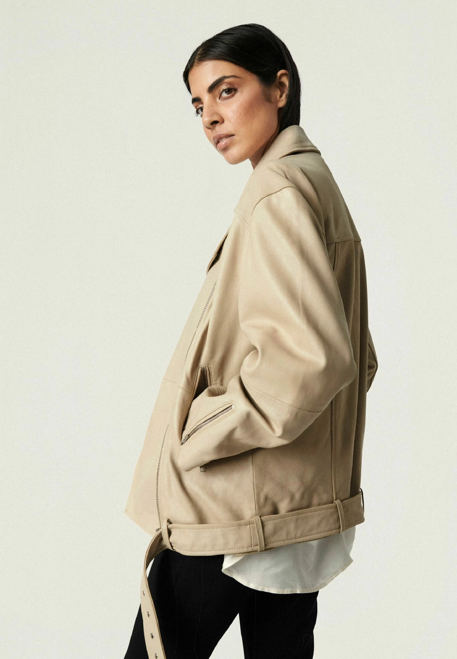 Soaked In Luxury SloliciaStudio - Leren Jas - Trench Coat 4 Soaked In Luxury SloliciaStudio - Leren Jas - Trench Coat - Afbeelding 2