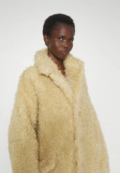 MM6 Maison Margiela Coat - Winterjas - Beige -ONLY shop 90adeb66eaf547b1a91d74b4538f542a