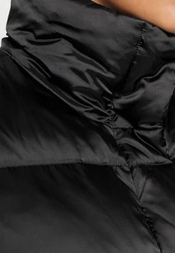 Calvin Klein Inclusive Shine Padded Coat - Mantel - Black -ONLY shop 968156dfd35744e6afbc6b0ccb5ec940