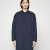 Les Deux Nathan Coat - Trenchcoat - Dark Navy -ONLY shop 9f16be54a4a842c6b4e9e20ae6ca2dc7