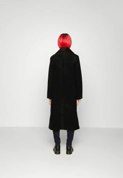 Yasinferno Long Mix Coat - Mantel - Black -ONLY shop 9f73ce89b39d4ed5aac161813b6f8e5e