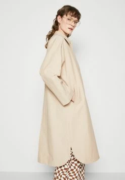 Résumé Rebec Coat - Mantel - Warm Sand 11 Résumé Rebec Coat - Mantel - Warm Sand -ONLY shop ad6bf969fbd645248ed61b9910a97ecb