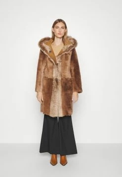 Rosemary Toscana Coat With Hood - Mantel - Honey Suede -ONLY shop ae795ce8dadd453c8ffae2a138605624