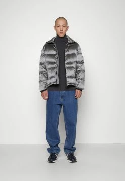 Antony Morato Coat Regular Fit In Shining With Eco Sorona Aura - Winterjas - Grey 15 Antony Morato Coat Regular Fit In Shining With Eco Sorona Aura - Winterjas - Grey -ONLY shop b3877cb2b05c4fca92d771220f3aa318