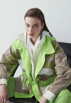 Ipekyol Relaxed Fit Colorblock Adjustable Waist Coat - Parka - Green -ONLY shop b47fd26c98b84695abf619ad27e5cbe6