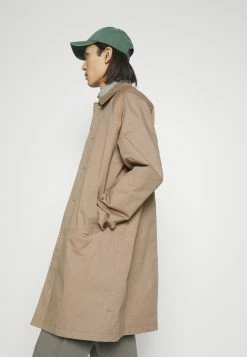 Les Deux Nathan Coat - Trenchcoat - Desert Taupe -ONLY shop b73954a3377e48ee9cb90b940d521034