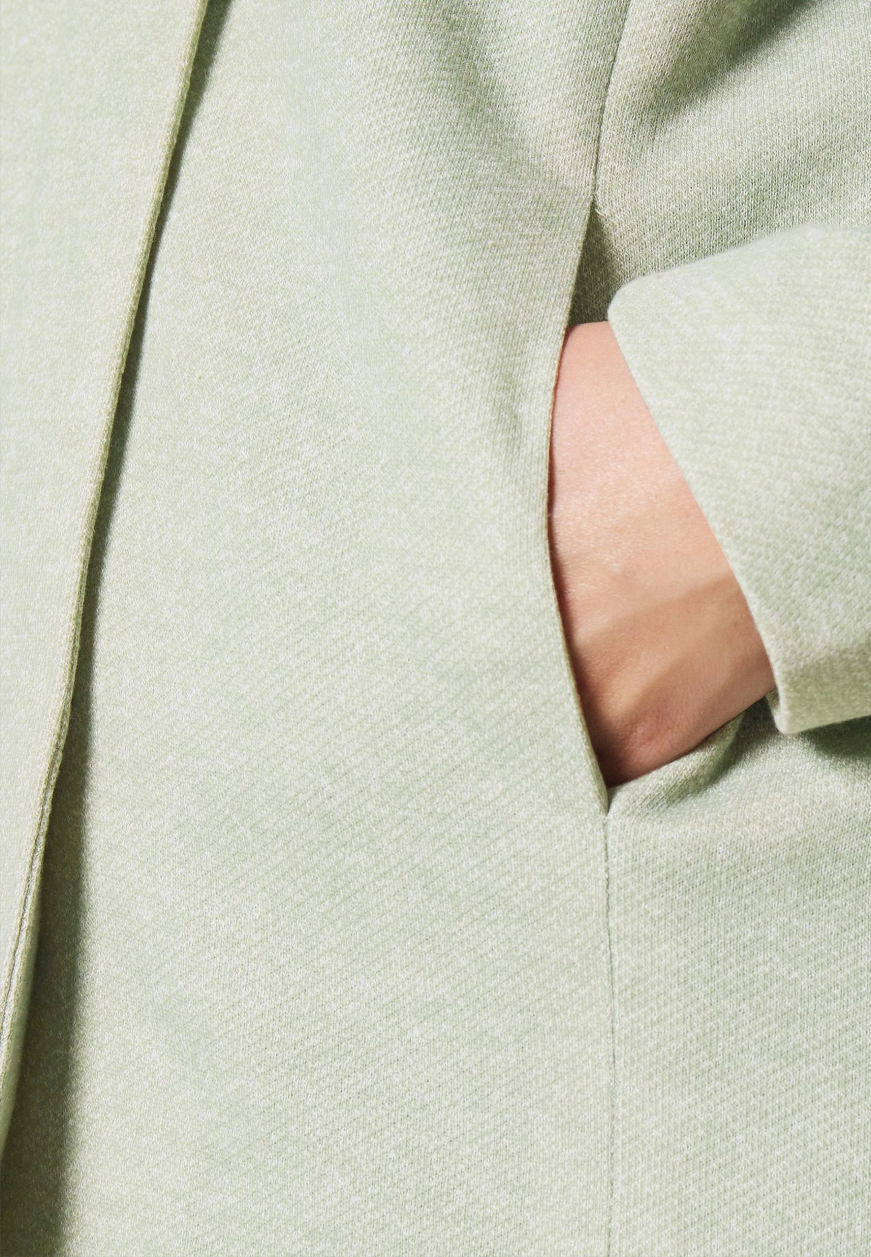 ONLY CARMAKOMA Carsedona Light Coat - Halflange Jas - Light Green 7 ONLY CARMAKOMA Carsedona Light Coat - Halflange Jas - Light Green - Afbeelding 5