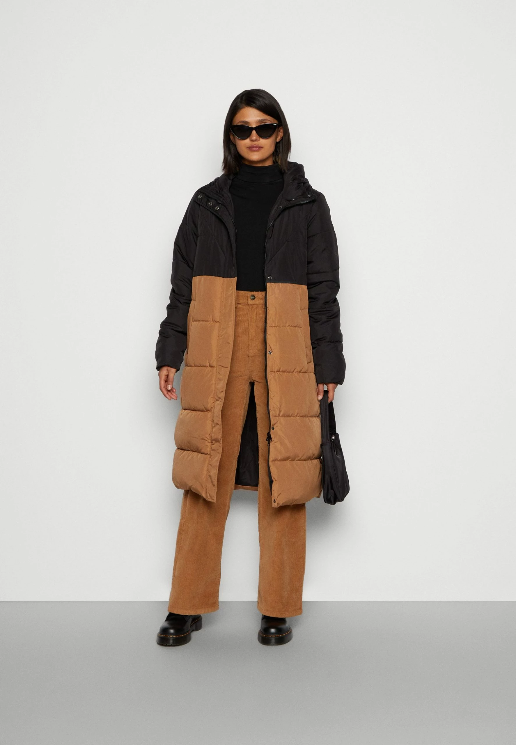 Vila Vitate Long Padded Coat - Winterjas - Black/Bronze Brown 4 Vila Vitate Long Padded Coat - Winterjas - Black/Bronze Brown - Afbeelding 2