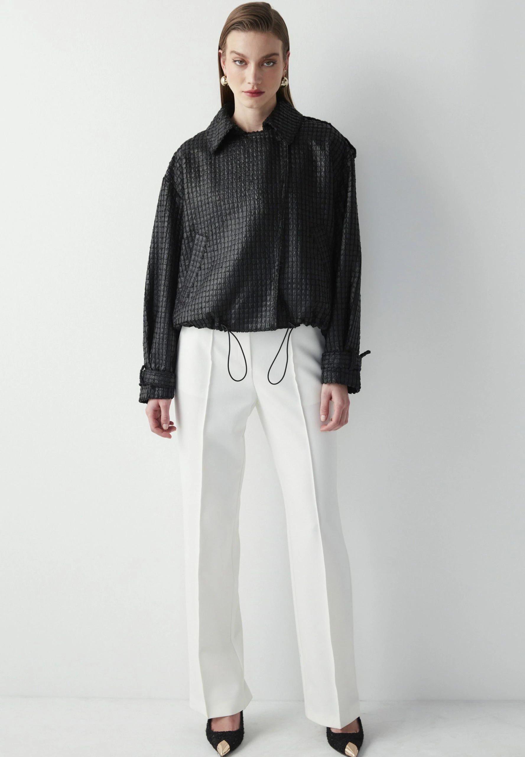 Ipekyol Relaxed Fit Textured Adjustable Waist Coat - Lichte Jas - Black 4 Ipekyol Relaxed Fit Textured Adjustable Waist Coat - Lichte Jas - Black - Afbeelding 2