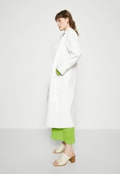 Résumé Rosalie Coat - Mantel - White 11 Résumé Rosalie Coat - Mantel - White -ONLY shop e594644a6dd248069f4b7ef0e78bccf4