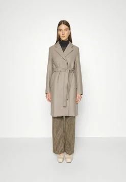 Filippa K Kaya Coat - Mantel - Taupe -ONLY shop ee2f402ac68241159c7abd0dfe778288