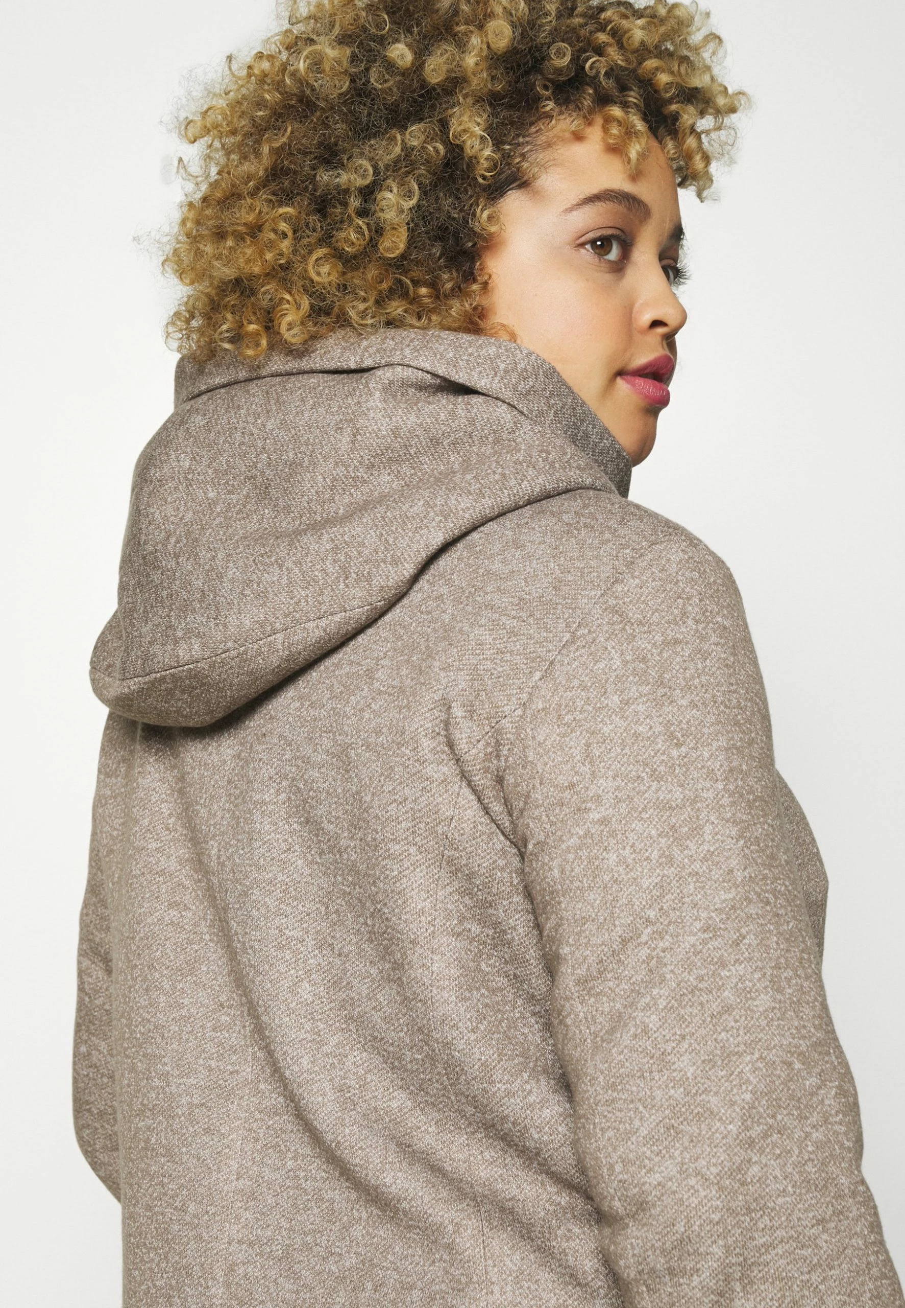 ONLY CARMAKOMA Carsedona Light Coat - Halflange Jas - Walnut Melange 7 ONLY CARMAKOMA Carsedona Light Coat - Halflange Jas - Walnut Melange - Afbeelding 5