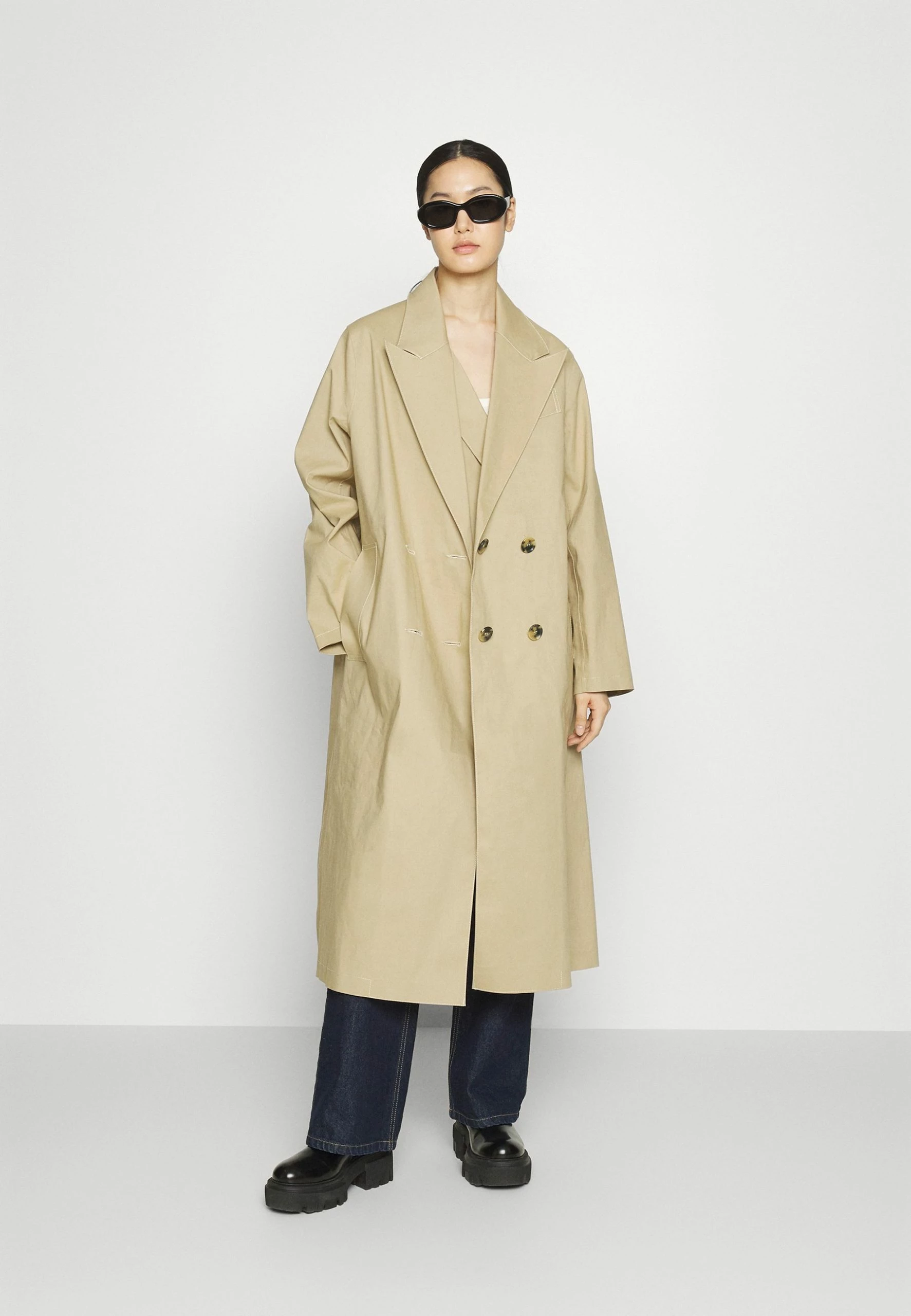 Wood Wood Dominique Wrap Coat - Trenchcoat - Beige 4 Wood Wood Dominique Wrap Coat - Trenchcoat - Beige - Afbeelding 2